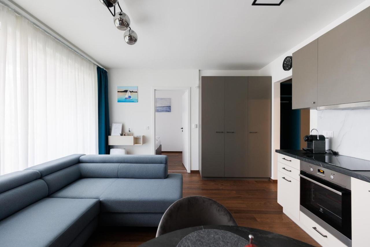 Villa Bauhaus Wellness Apartman 102 ชิโอฟก ภายนอก รูปภาพ
