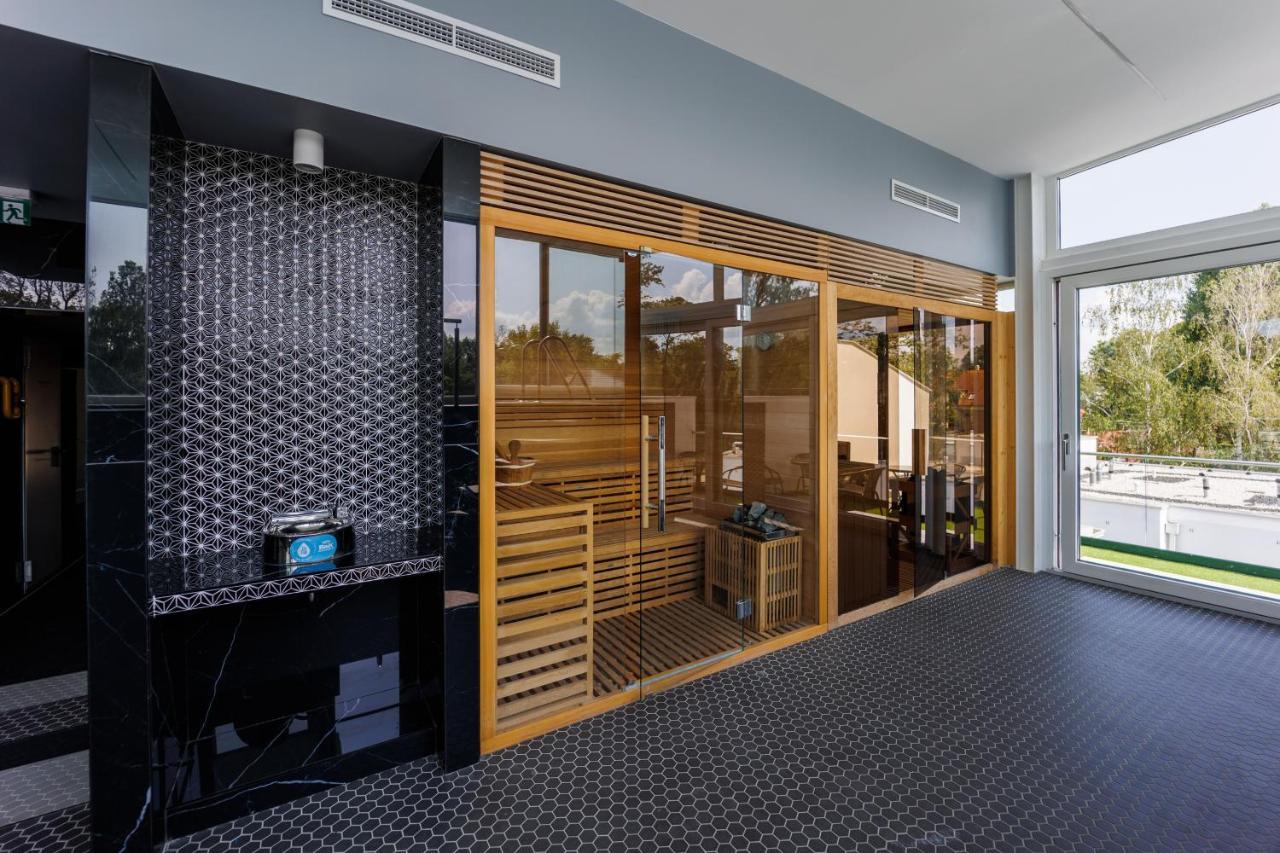 Villa Bauhaus Wellness Apartman 102 ชิโอฟก ภายนอก รูปภาพ
